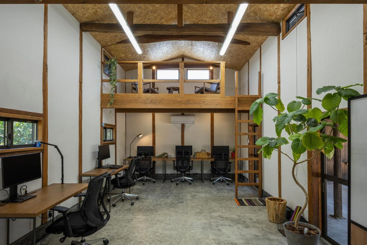 Omishima Space Omoya Imabari Railway Station Dış mekan fotoğraf