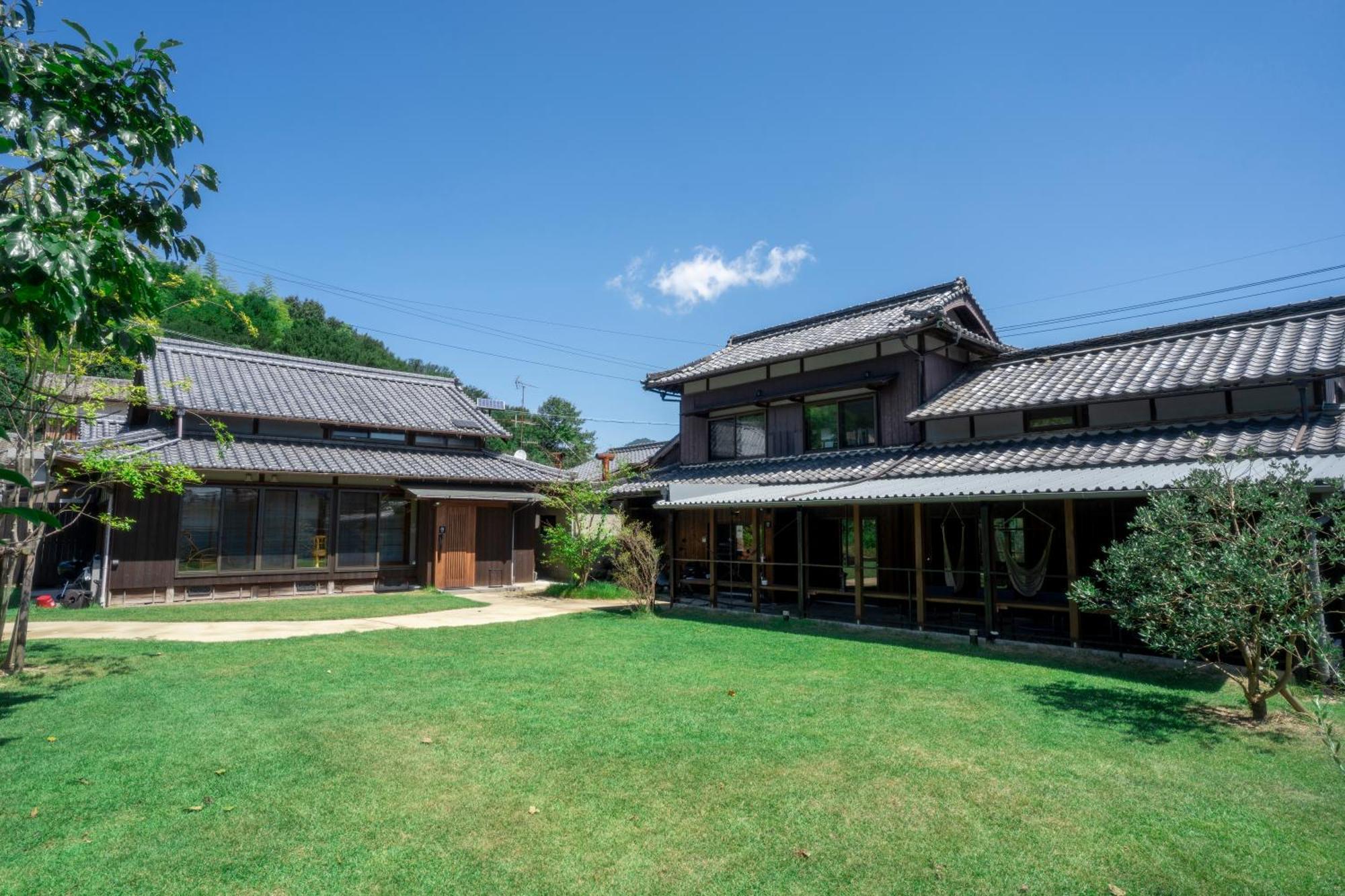 Omishima Space Omoya Imabari Railway Station Dış mekan fotoğraf